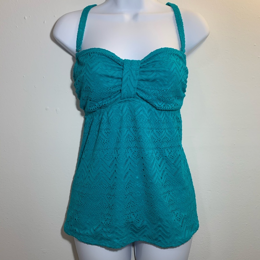 Catalina blue swim top. Size XL 16W